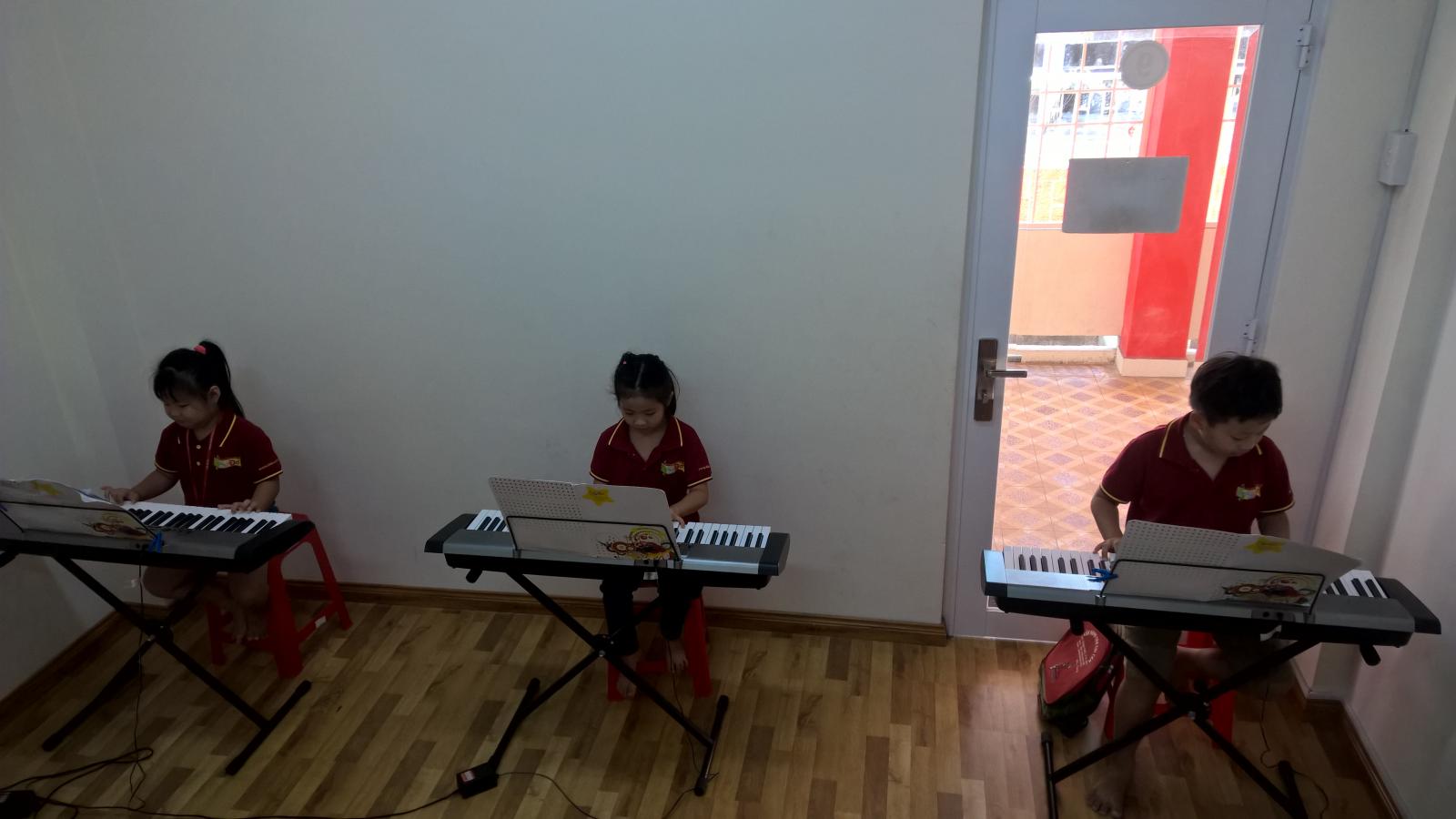 SiĐô chiêu sinh lớp Organ cho bé từ 5 tuổi trở lên