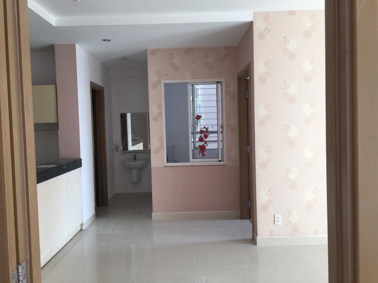 Cho thuê căn hộ Ngọc Lan diện tích 96m2, 2 phòng ngủ, 2 toilet, nội thất đầy đủ giá cho thuê 7tr5/ tháng