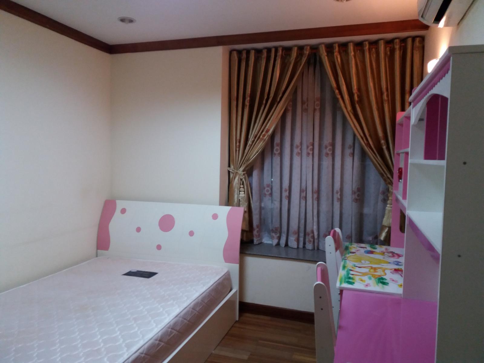 Cho thuê căn hộ chung cư tại Dự án New Saigon-Hoàng Anh Gia Lai 3, 121m2, 3 phòng ngủ, đầy đủ nội thất, giá 12 Triệu/tháng