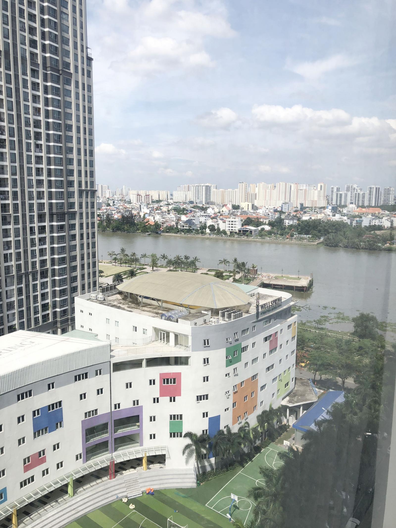 Cho thuê căn hộ gần sông Sài Gòn, cạnh cầu Thủ Thiêm