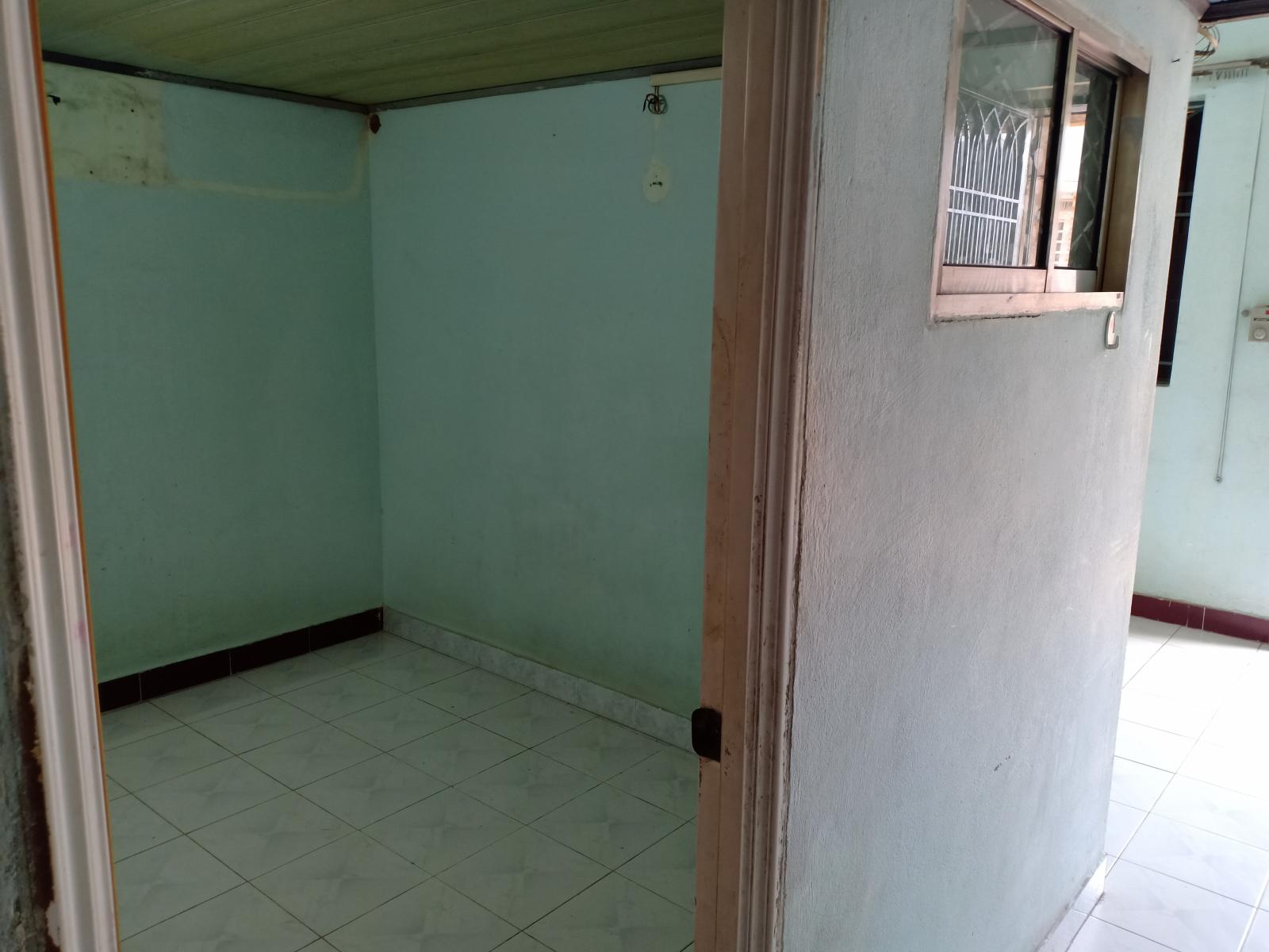 Cho thuê căn hộ chung cư cũ 276 Nguyễn Tất thành, P.13, Q.4 Tp.HCM (bên cạnh trường cấp 2 Vân Đồn)