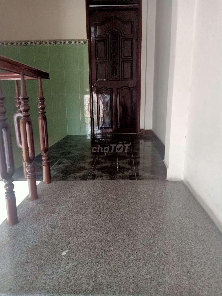 Chính chủ cần cho thuê phòng trọ giá rẻ tại quận Tân Phú Liên hệ Thu Dung: 0933600383