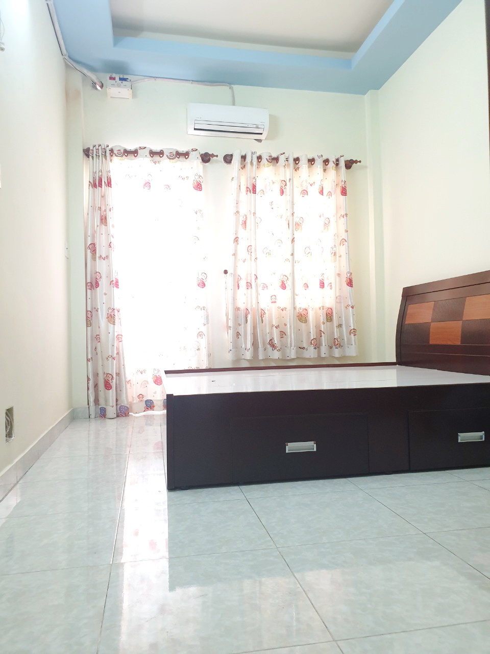 Cho thuê phòng mới có nội thất hẻm 125 Nguyễn Thị Tần P2 Quận 8