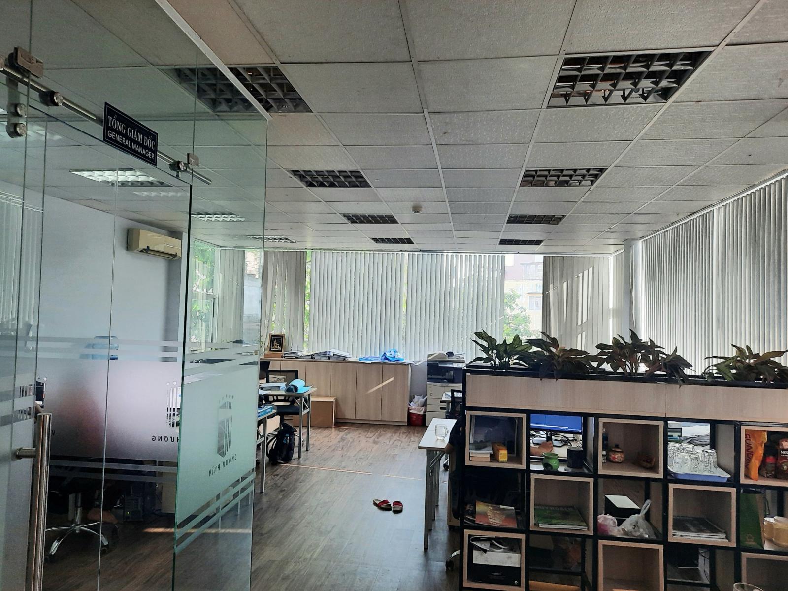 Cho thuê sàn văn phòng 85m2 lầu 3 tòa nhà MT đường Trần Quang Khải, Phường Tân Định, quận 1