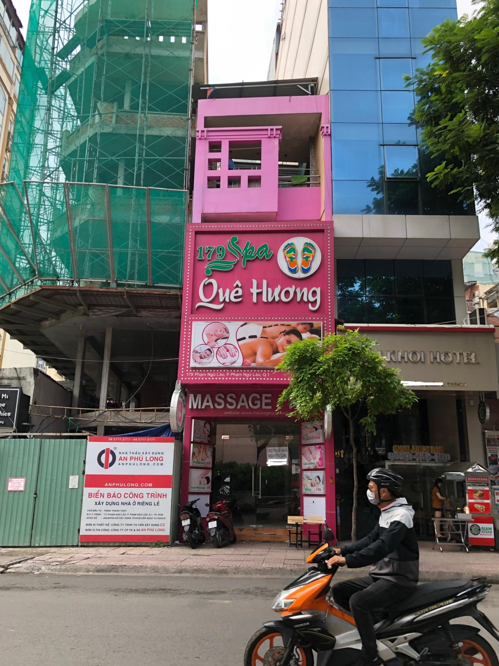 Đối diện tòa nhà Viettel, đoạn đẹp CMT8 Q.10
