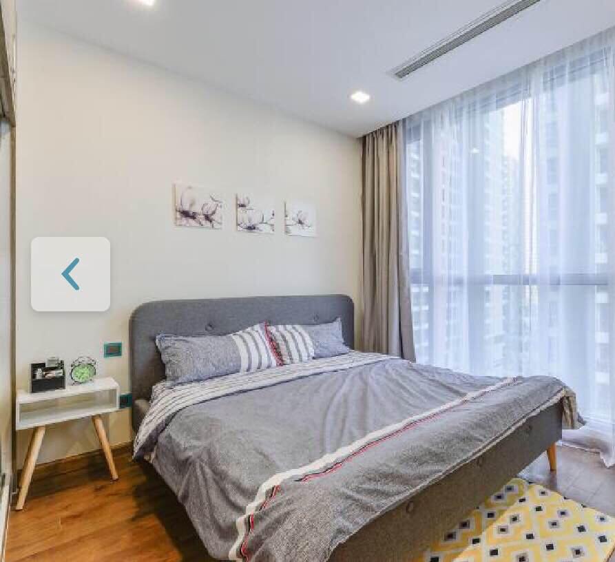 Căn hộ 3 PN, 2 WC, đầy đủ nội thất, hiện đại, có ban công tại Saigon South Residences.