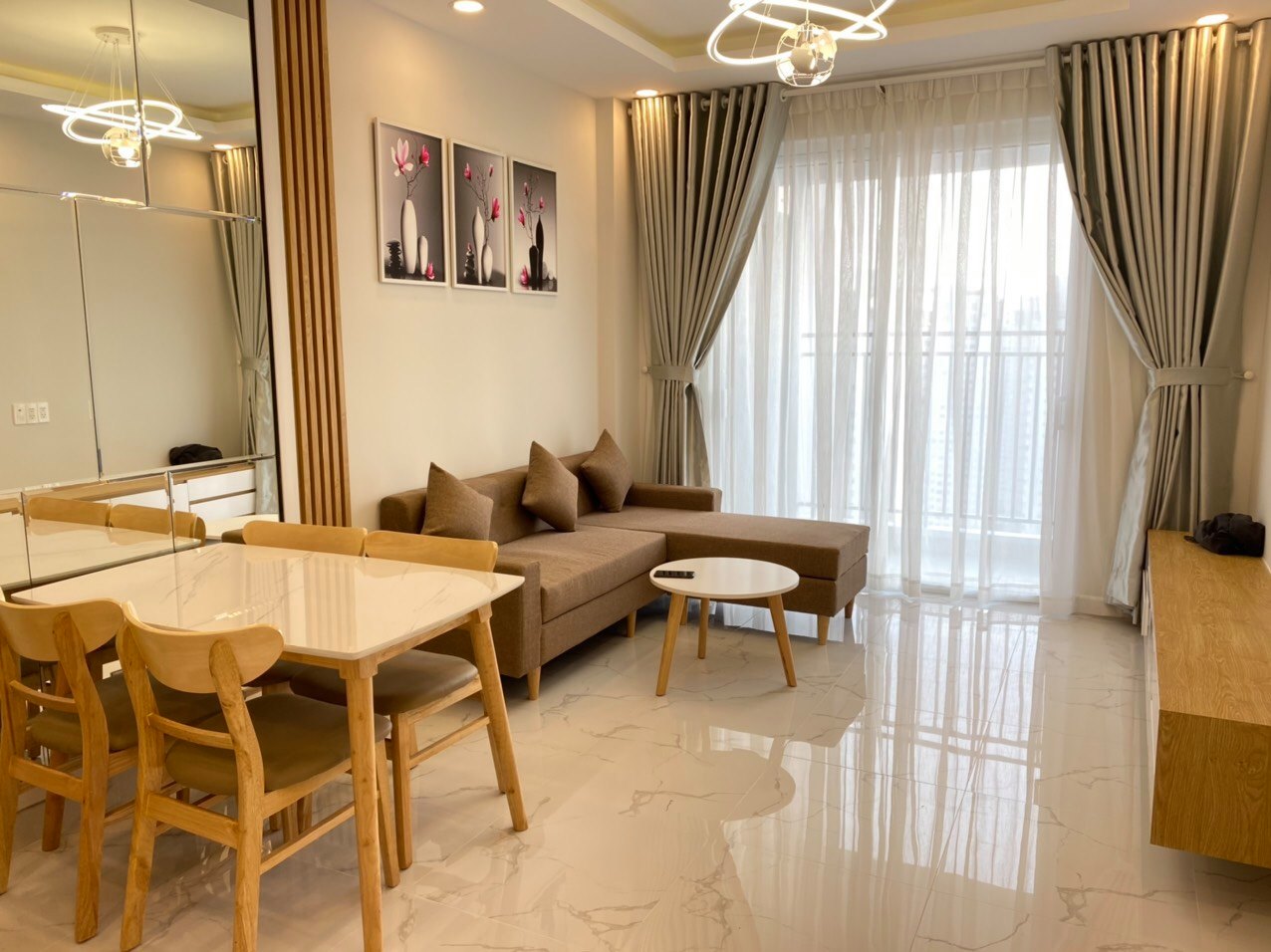 Cho thuê gấp 2 Phòng Ngủ tại Saigon South Residence, Nhà Mới đẹp