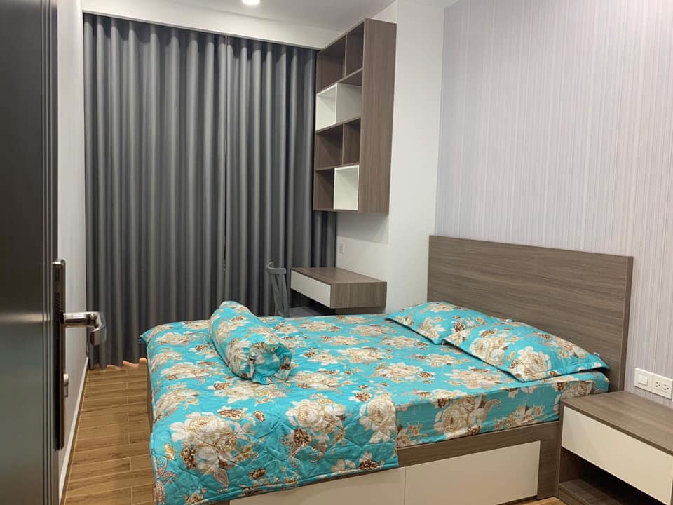 Cho thuê căn hộ cao cấp Saigon South Residence 2 phòng ngủ, miễn phí phí quản lý.