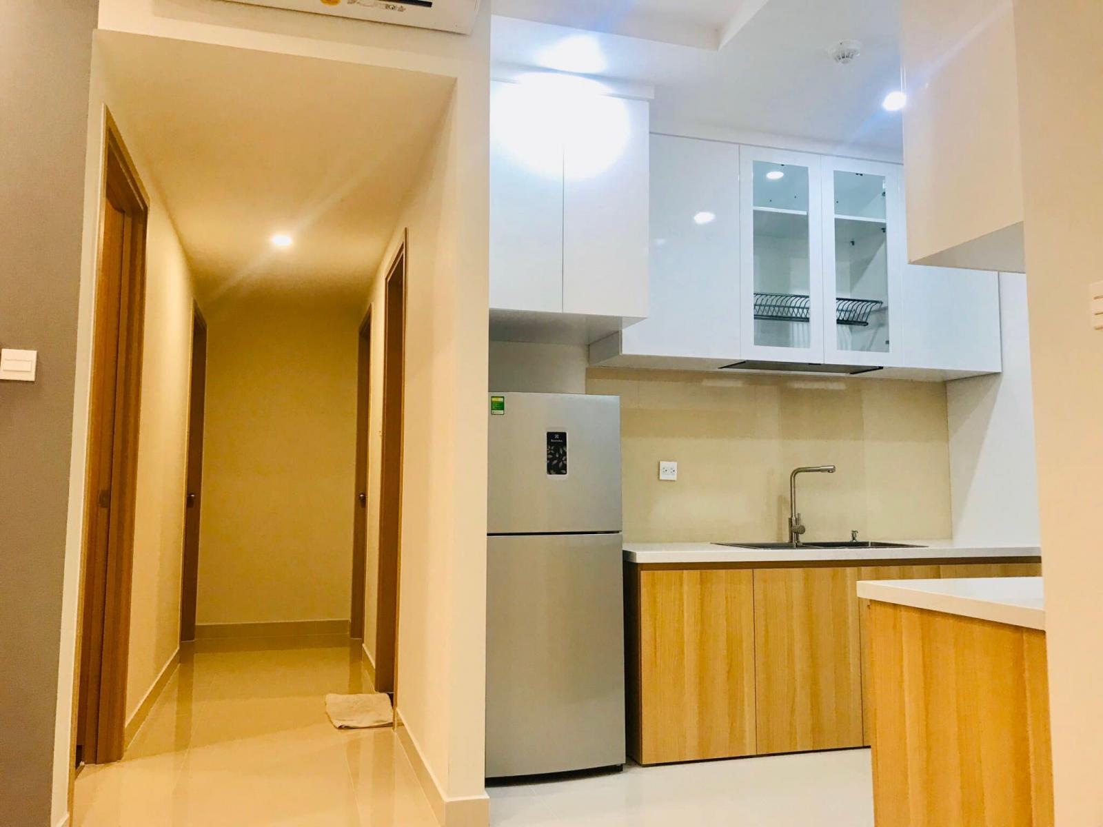 Cho thuê căn hộ cao cấp Saigon South Residence 3 phòng ngủ, miễn phí phí quản lý.