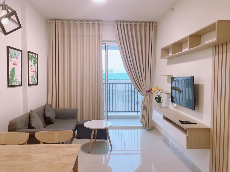 Cho thuê căn hộ 2PN-2WC chung cư Golden Mansion đường Phổ Quang giá 14triệu bao phí 1 năm. LH 0932192028-Mai