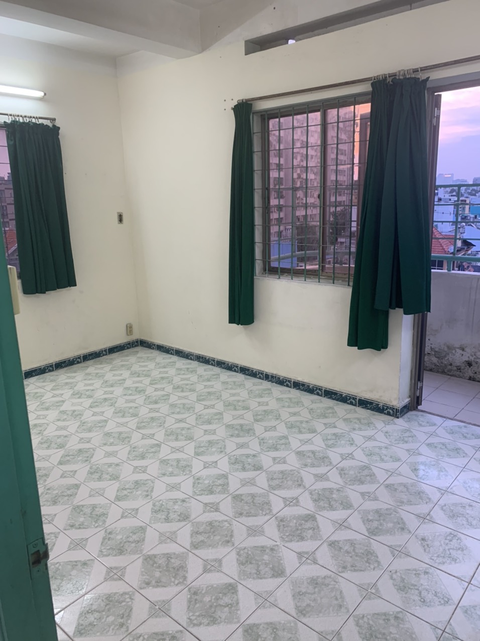 CHO THUÊ NHÀ CHUNG CƯ NGÔ TẤT TỐ LÔ C TẠI PHƯỜNG 19 - QUẬN BÌNH THẠNH - TP.HCM.