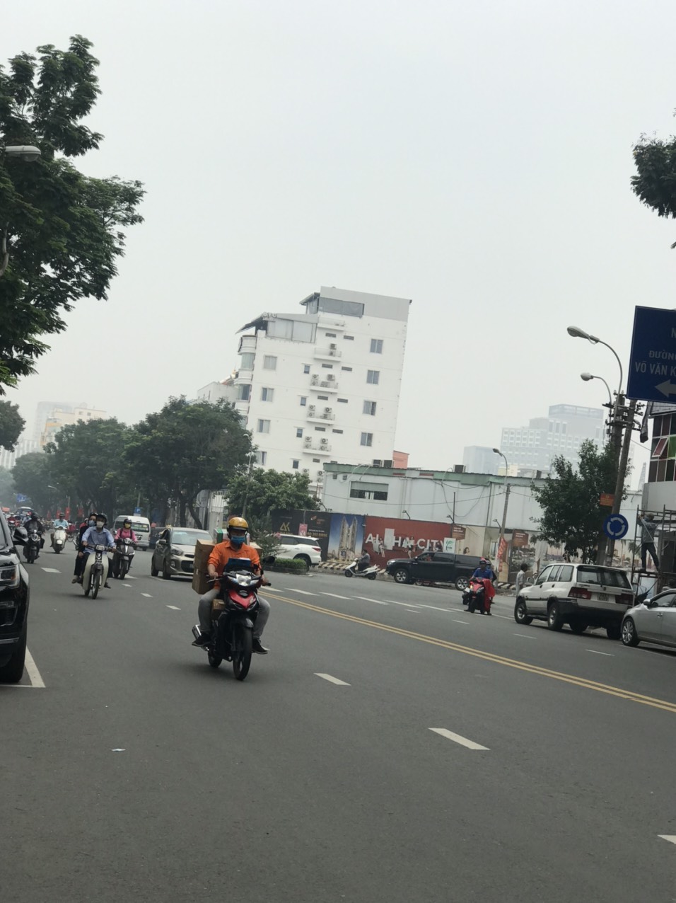 Thuê mặt bằng kinh doanh SIÊU ĐẸP đường Nguyễn Cư Trinh,Quận 1 200m2 3 lầu CHỈ 62tr