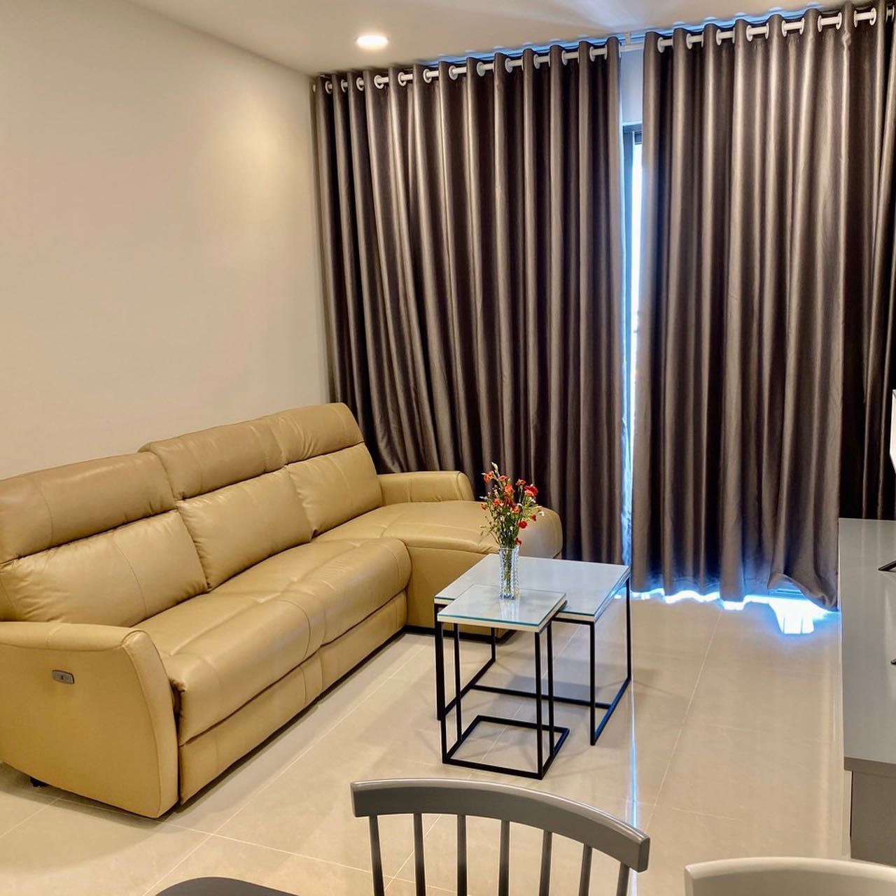 Cho thuê căn hộ gần Saigon South Residences, 2PN,  Miễn phí phí quản lý