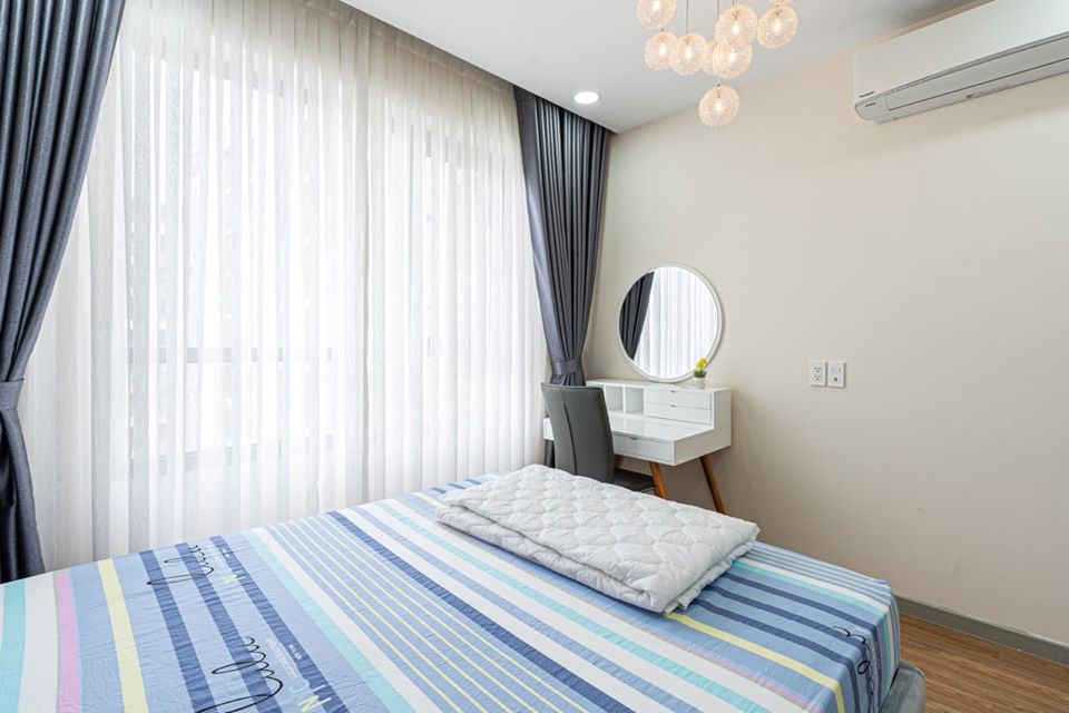 Cho thuê căn hộ cao cấp Saigon South Residence, 3 phòng ngủ, dọn vào ở liền