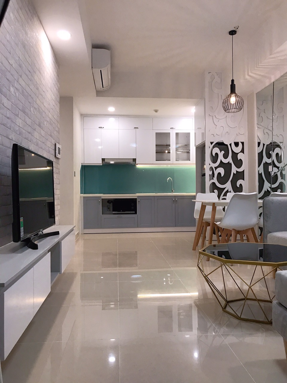 Cần cho thuê căn hộ Saigon South Residence, 2PN, Được Miễn phí phí quản lý