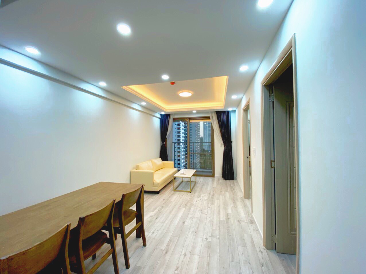 Cho thuê căn hộ Saigon South Residence, Mới 100%, Nội thất cao cấp