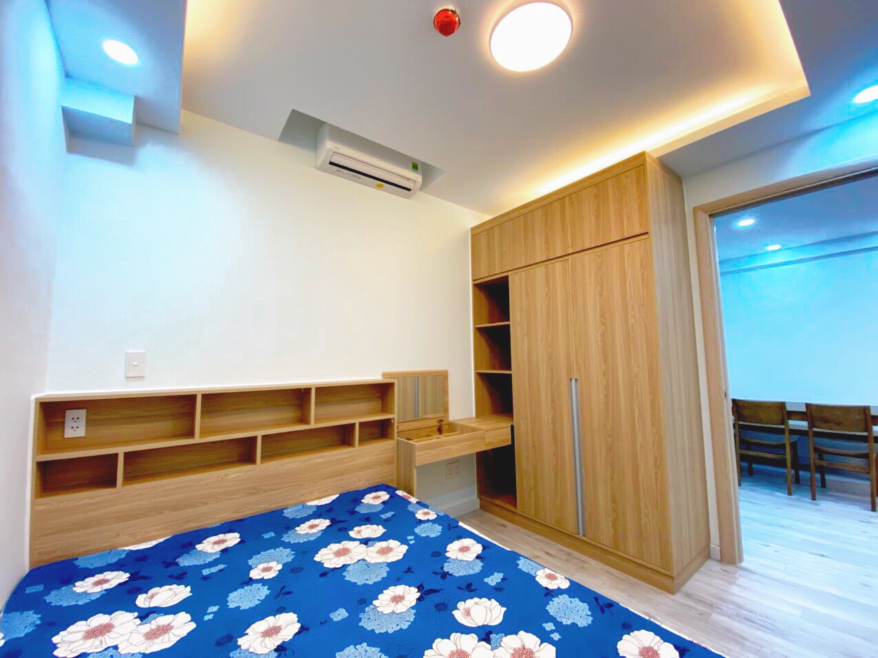 Cho thuê căn hộ Saigon South Residence, Mới 100%, Nội thất cao cấp