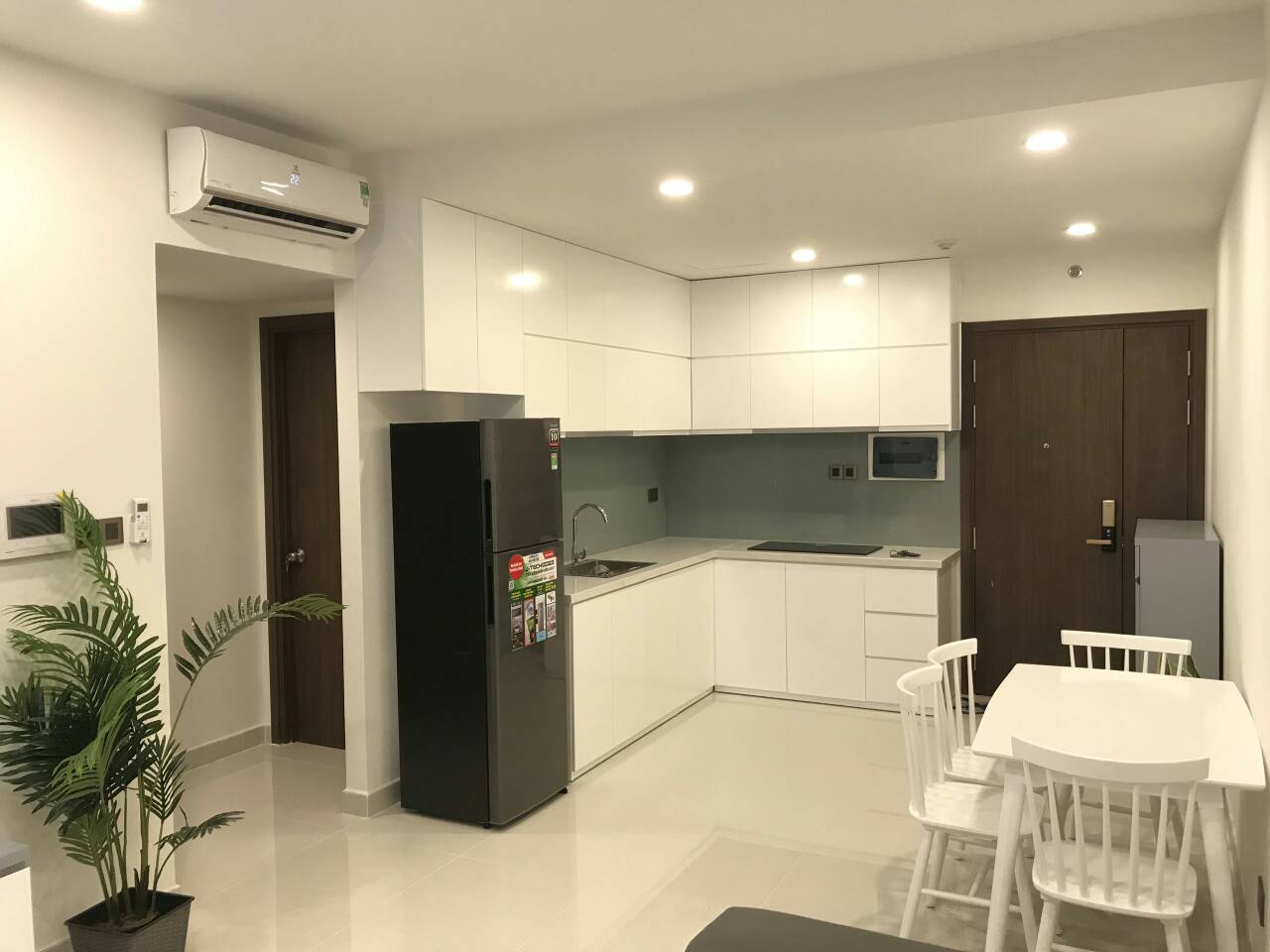 Cần cho thuê căn hộ đầy đủ nội thất tại Saigon South Residence