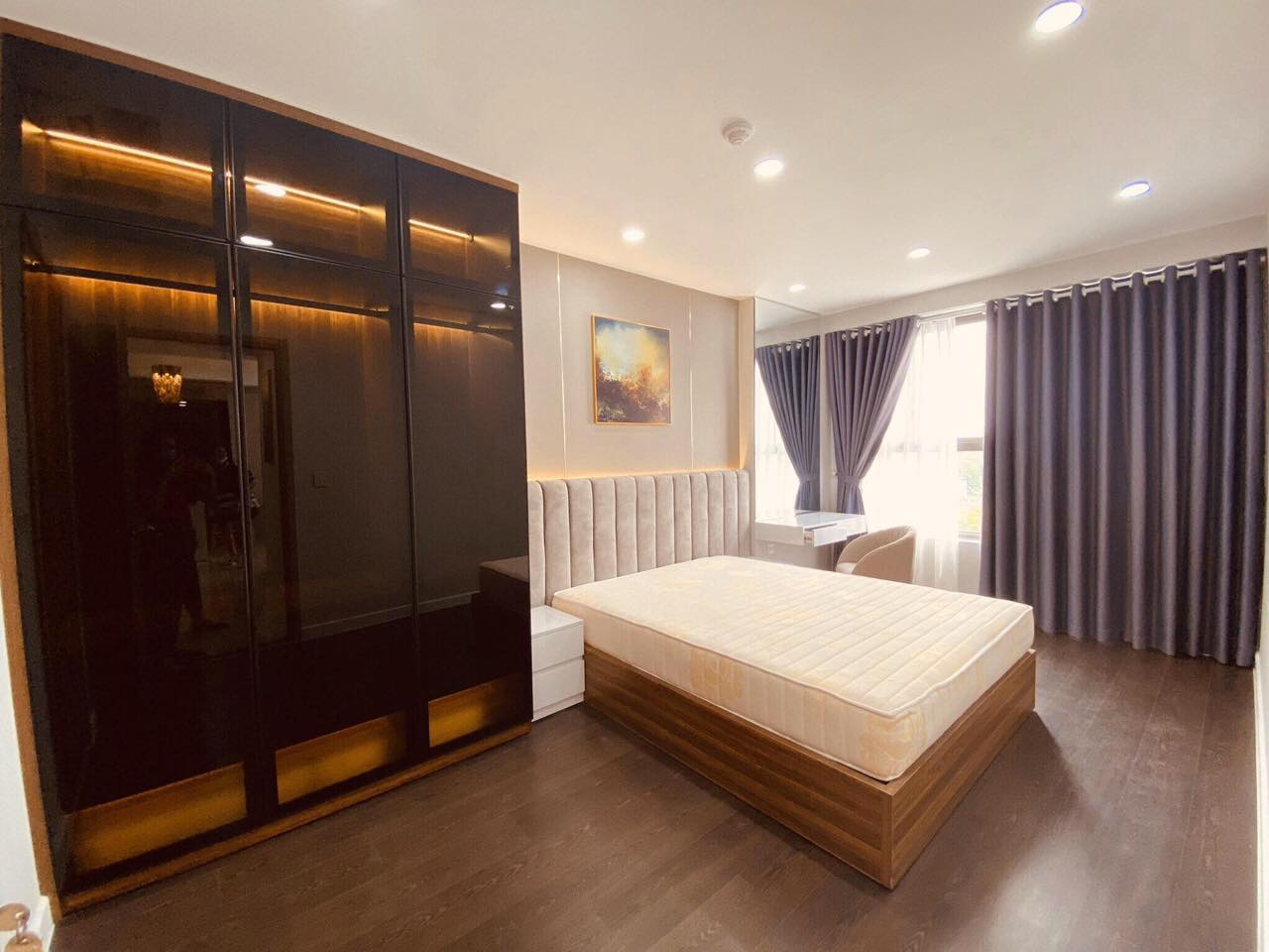 - Cho thuê căn hộ Saigon South Residence, 2PN, Nhà Mới 100%