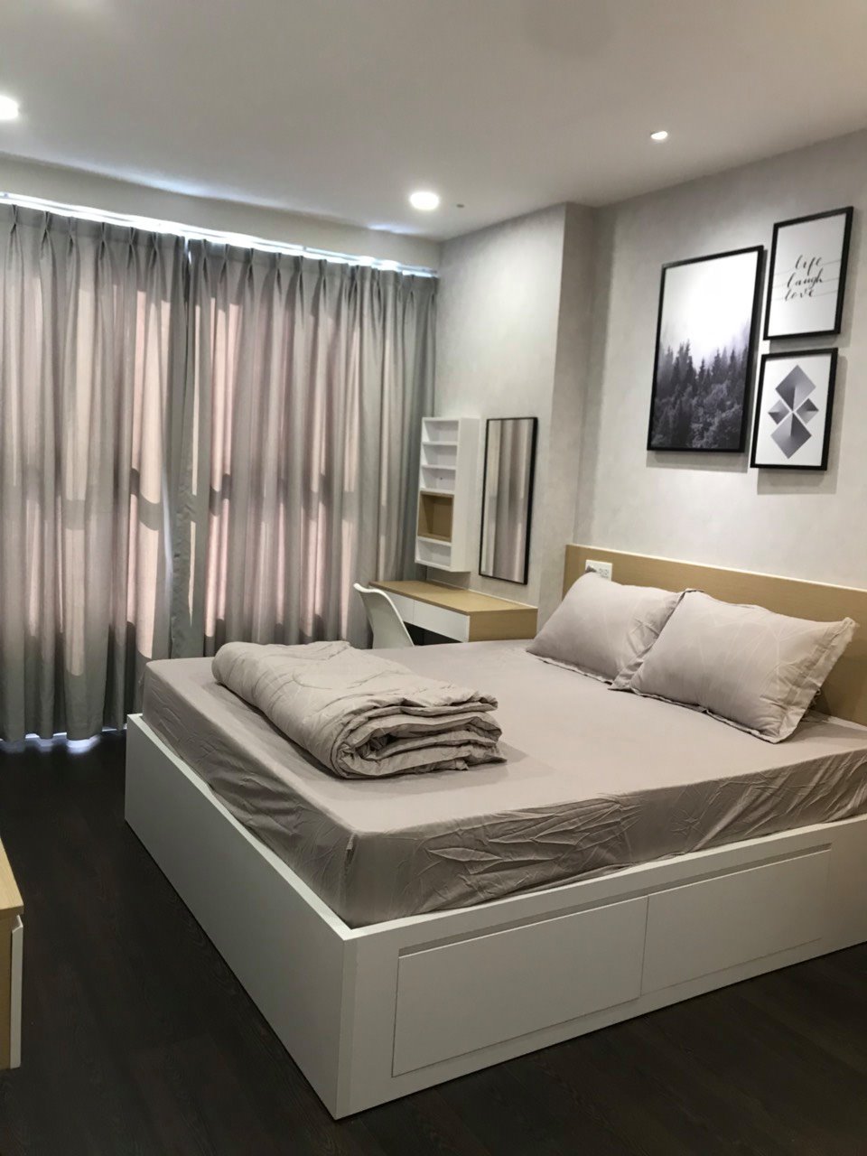 Cho thuê căn hộ chung cư Saigon South Residence, Đầy đủ nội thất