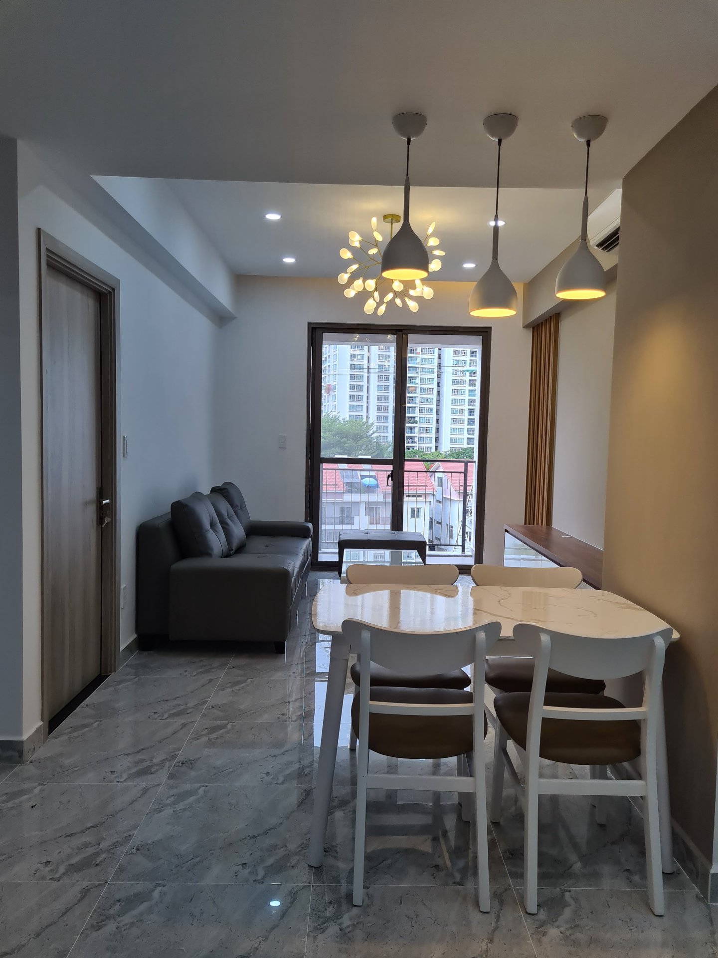 Cho thuê căn hộ Saigon South Residence Phú Mỹ Hưng, Nhà Mới 100%