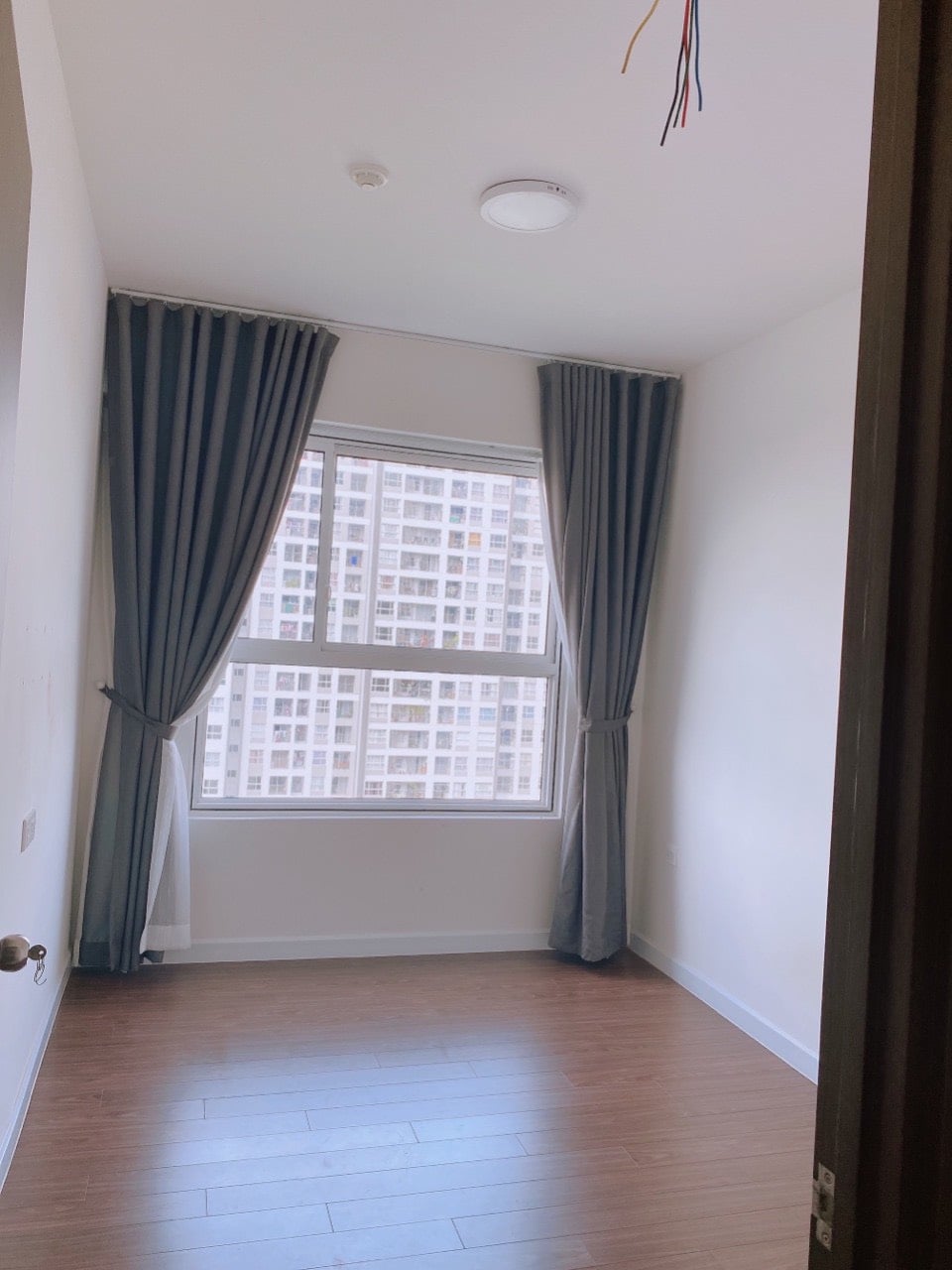 Cho thuê Ch Saigon South Residences Phú Mỹ Hưng, Miễn Phí Phí quản lý, Nhà Mới 100%