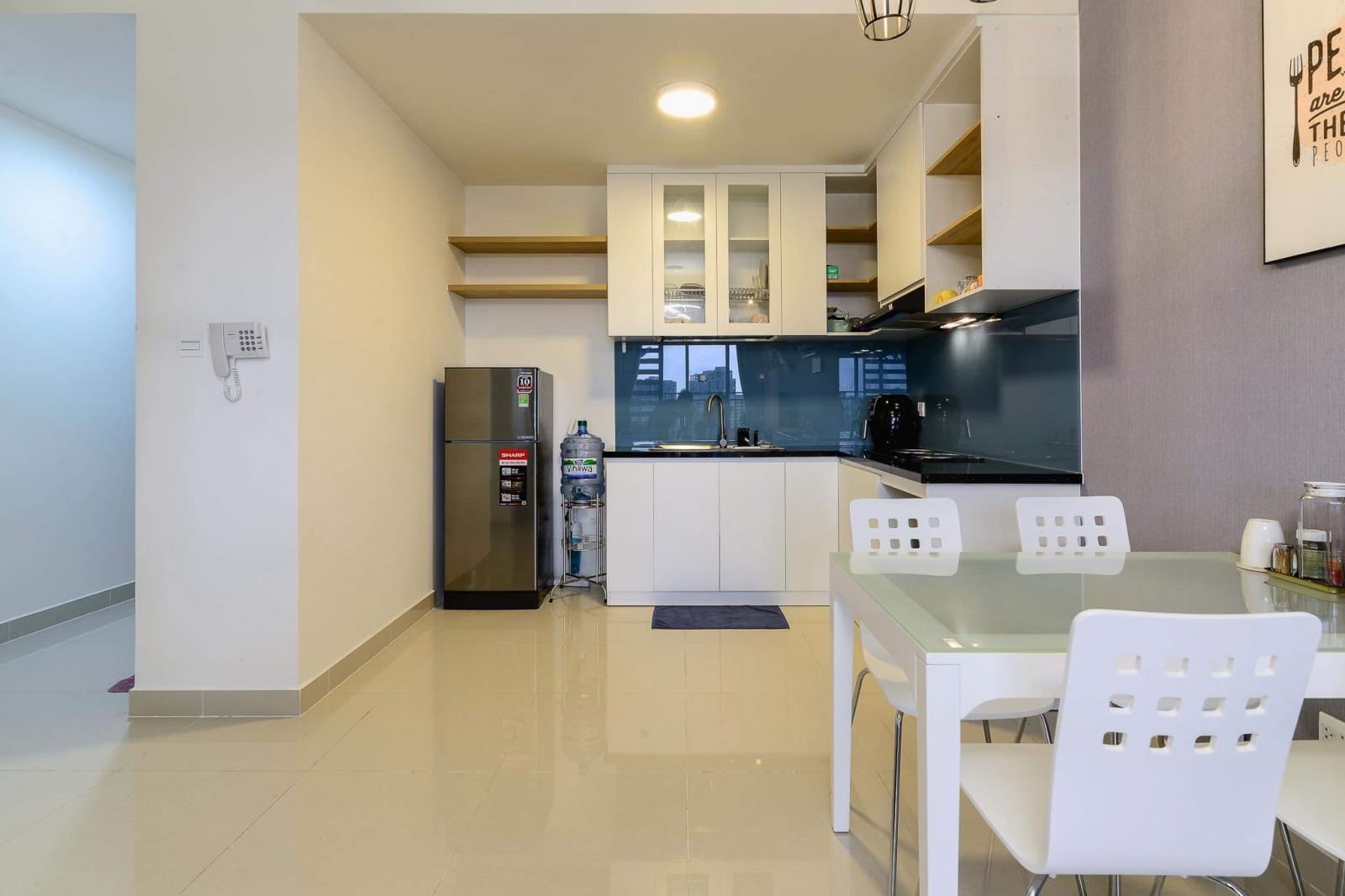 Cần cho thuê gấp CH Saigon South Residences, 2PN, 2WC, nhà mới 100%, nội thất siêu sang trọng.