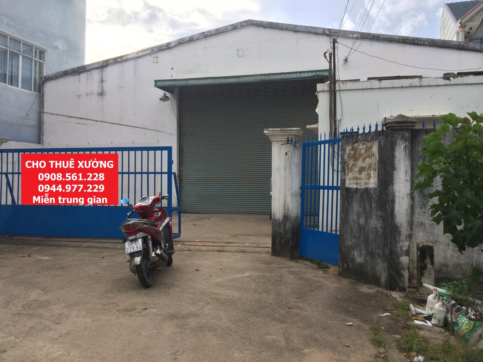 Cho thuê nhà xưởng nằm trên truc đường Hà Huy Giáp - Q12. DT: 2250m2 giá 70tr/tháng