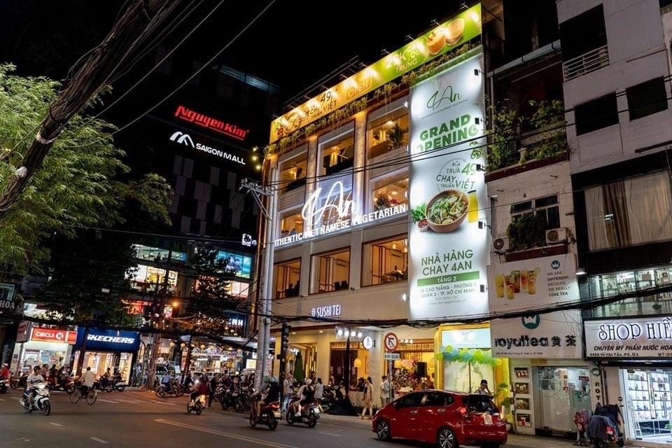 Cho thuê Nhà góc 2 MT Cao Thắng,Q3.DT:9,7x20m giá 70tr