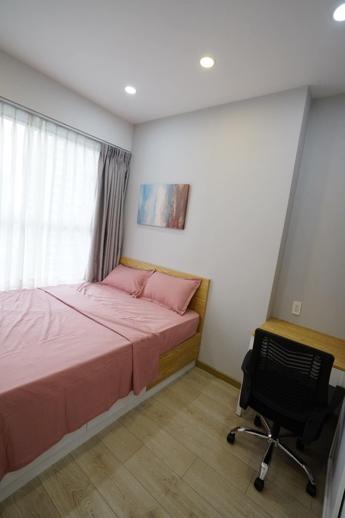 - Cần cho thuê căn hộ Saigon South Residence, đường Nguyễn Hữu Thọ, Nhà Bè, Tp.HCM.