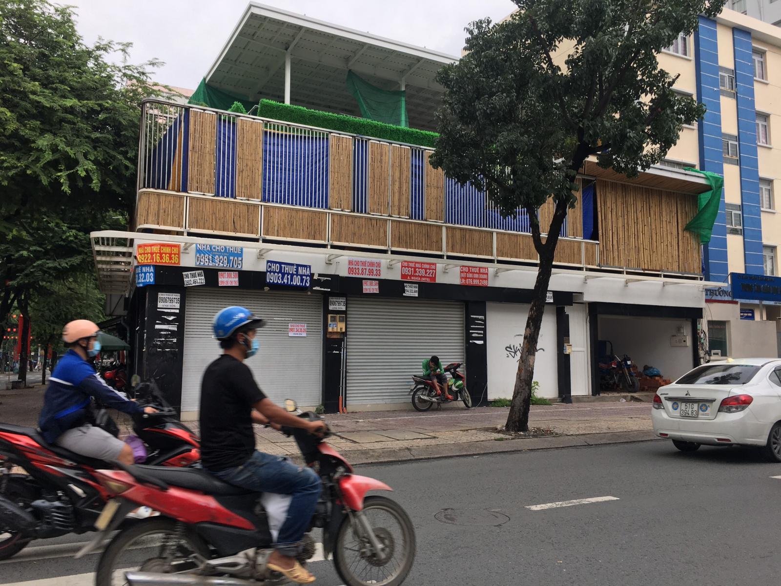 Cho thuê căn góc 2 MT Lý Chính Thắng,Q3 tiện làm nhà hàng DT:11x17m