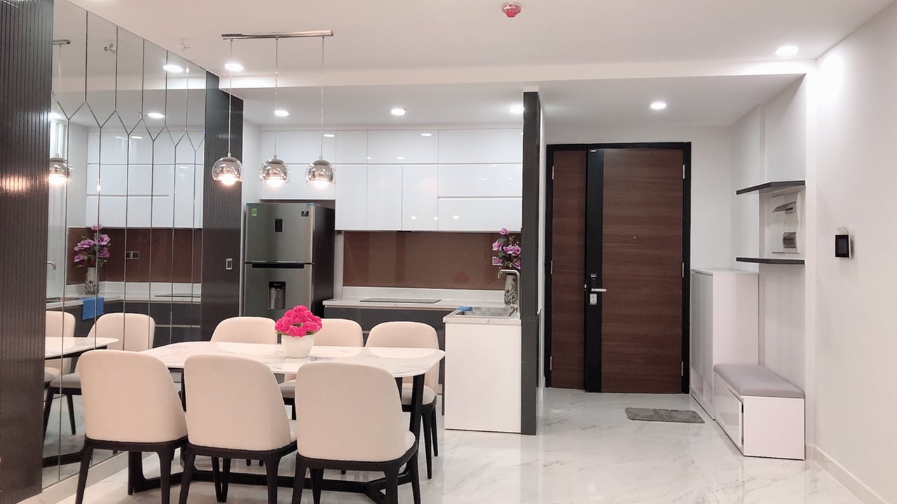 - Cần cho thuê căn hộ Saigon South Residence, 3 Phòng Ngủ, Được miễn phí phí quản lý,…