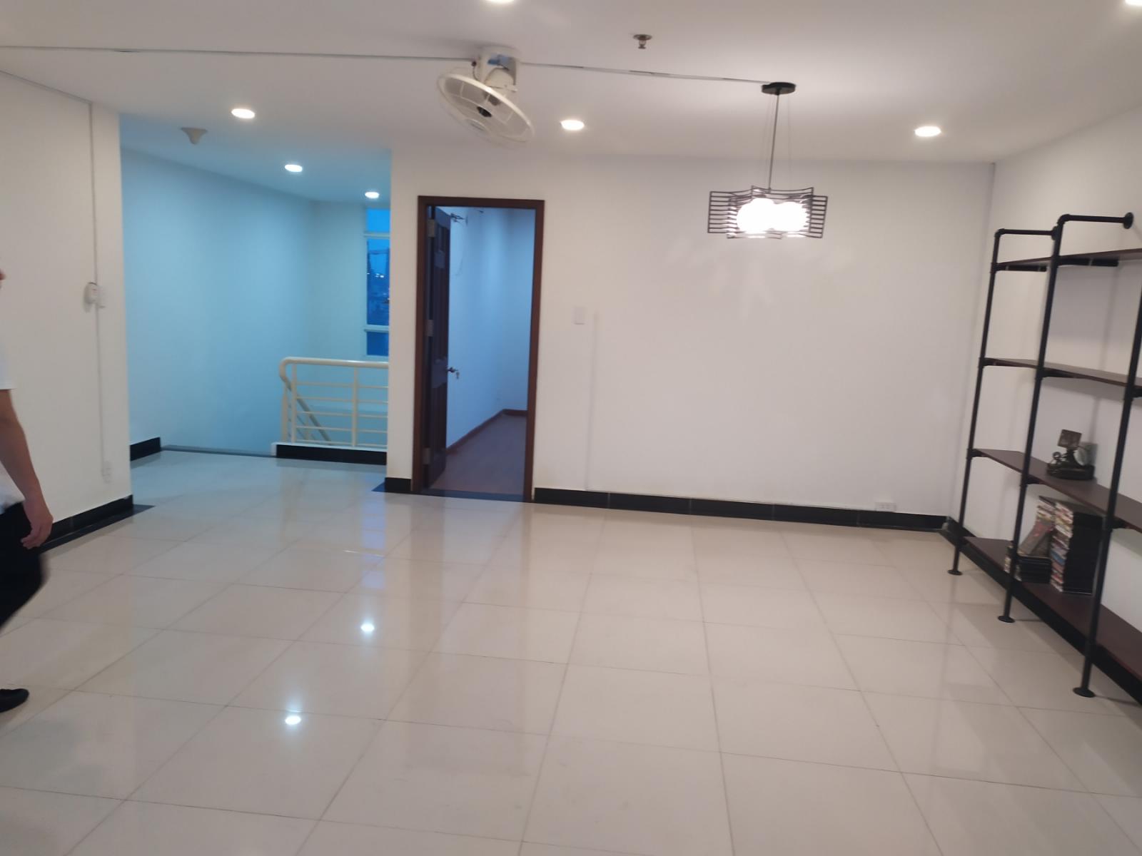 Cho thuê căn hộ chung cư tại Dự án Khu căn hộ Chánh Hưng - Giai Việt, Quận 8, Tp.HCM diện tích 82m2 giá 10 Triệu/tháng