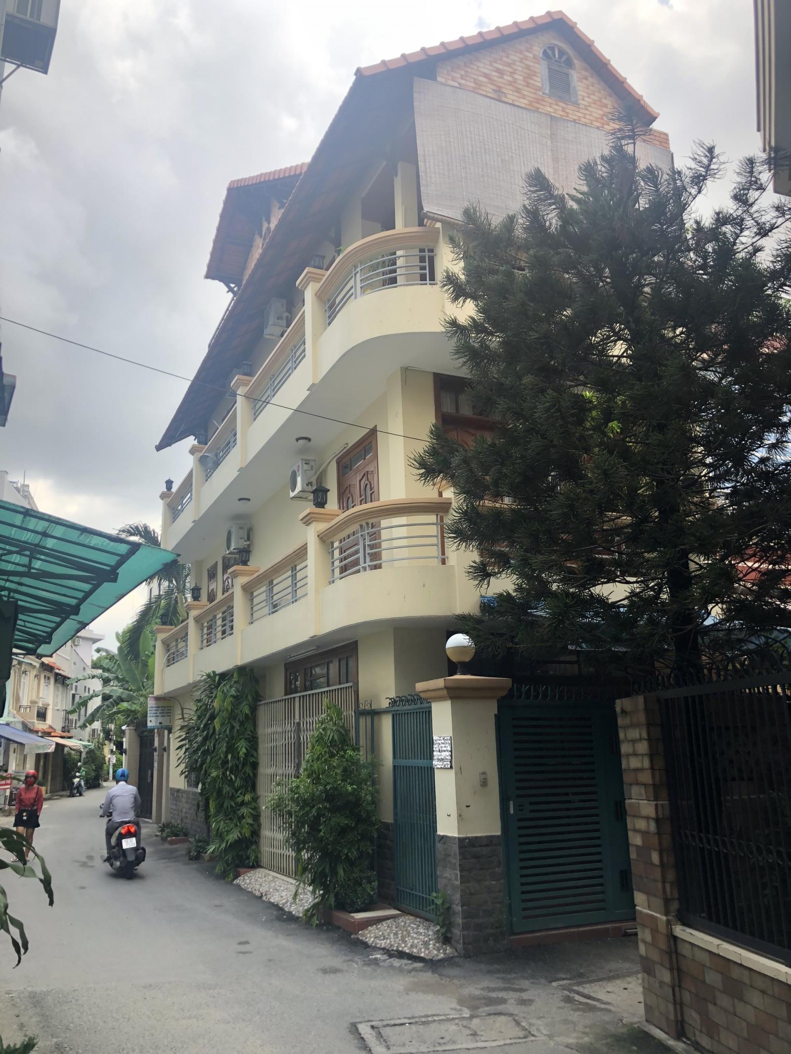 Nhà Lô Góc HXH đường Nguyễn Cửu Vân, Phường 17, Q.Bình Thạnh