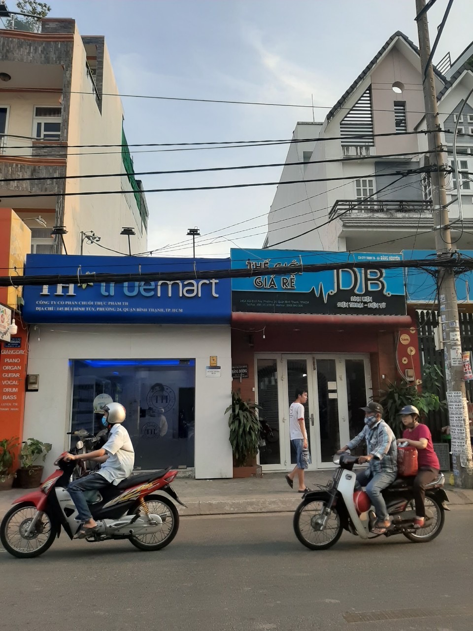 Cho thuê mặt tiền đường Nguyễn Huy Lượng, Bình Thạnh, 4x25m, 25 triệu