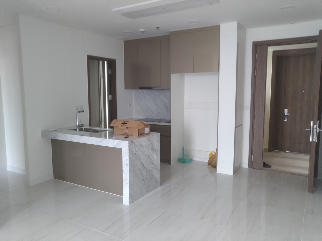 Cho thuê căn hộ chung cư tại Dự án Kingdom 101, Quận 10, Tp.HCM diện tích 74m2  giá 14 Triệu/tháng