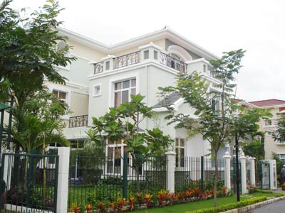 Cho thuê biệt thự An Phú An Khánh, khu B với 10x20m, trệt 2 lầu, sân rộng giá 60 triệu và 27 triệu