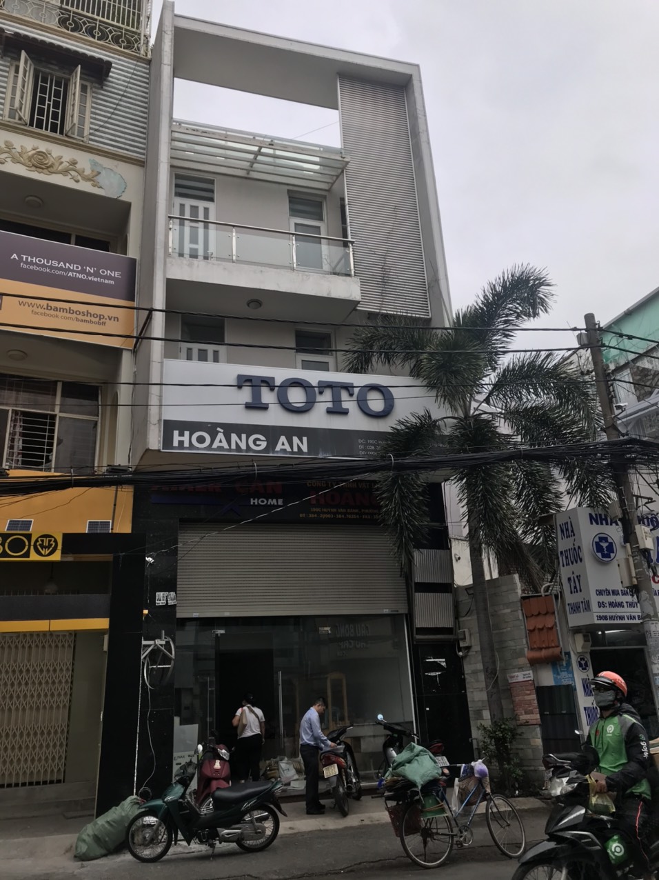 Cho thuê 400m2 MT Huỳnh Văn Bánh,Q Phú Nhuận 3 lầu giá 60tr