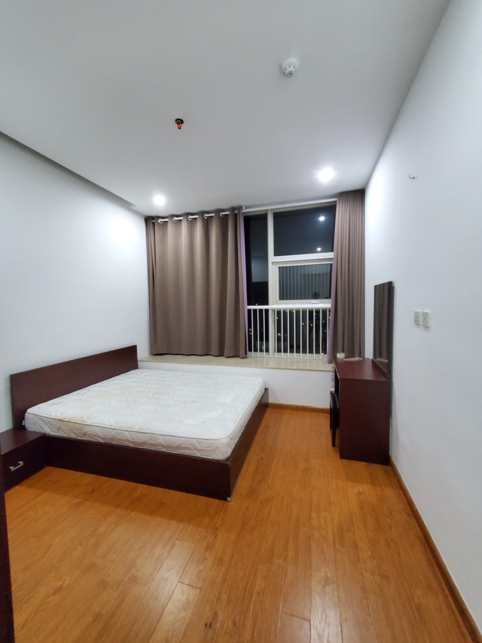 Cho thuê căn hộ chung cư tại Dự án La Casa sát Phú Mỹ Hưng Quận 7,diện tích 86m2 full đồ  giá 10 Triệu/tháng