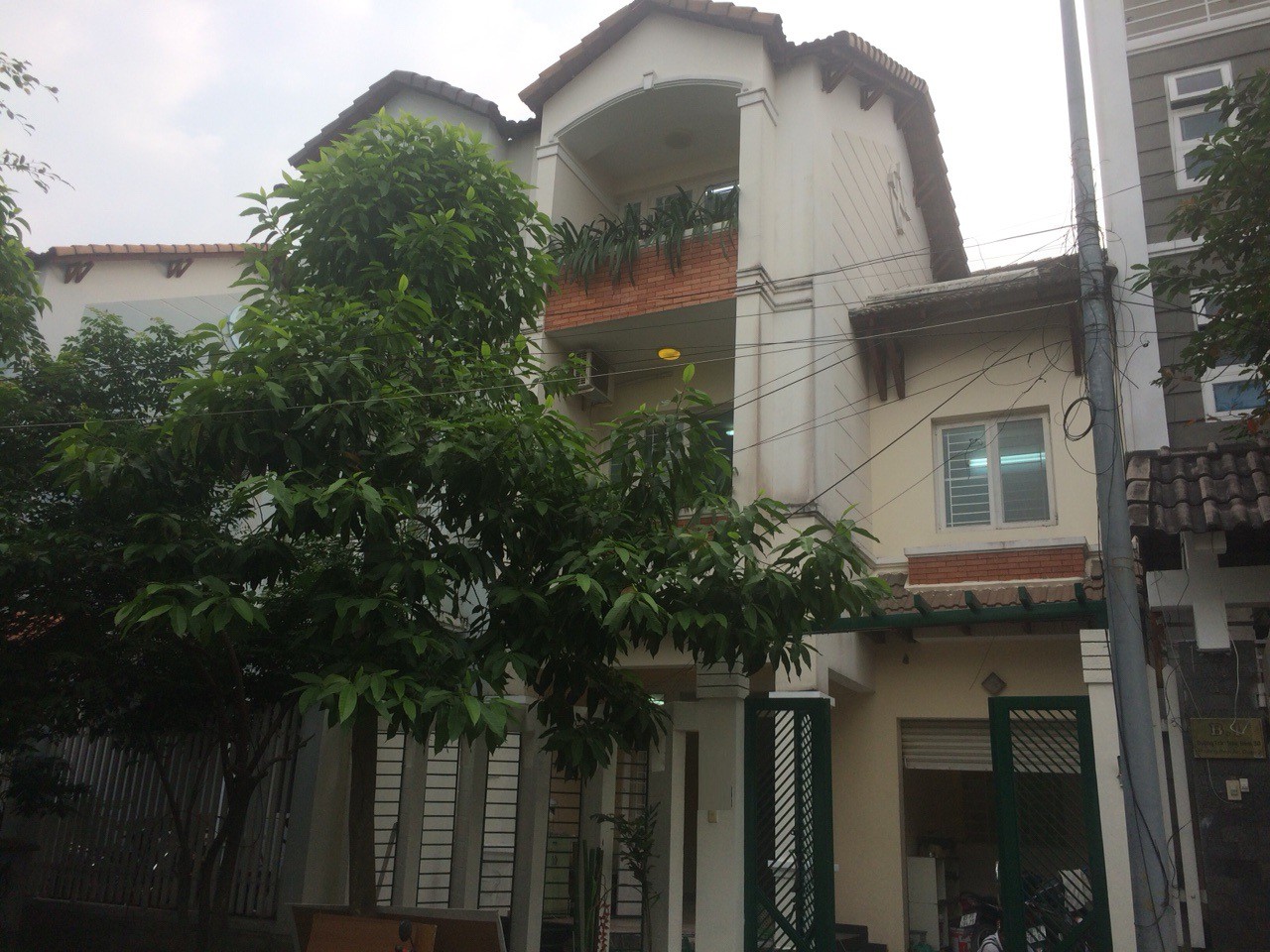 Cho thuê villa 7x20m trệt 3 lầu đường 30, Phường Bình An, Quận 2 giá 28 triệu/tháng