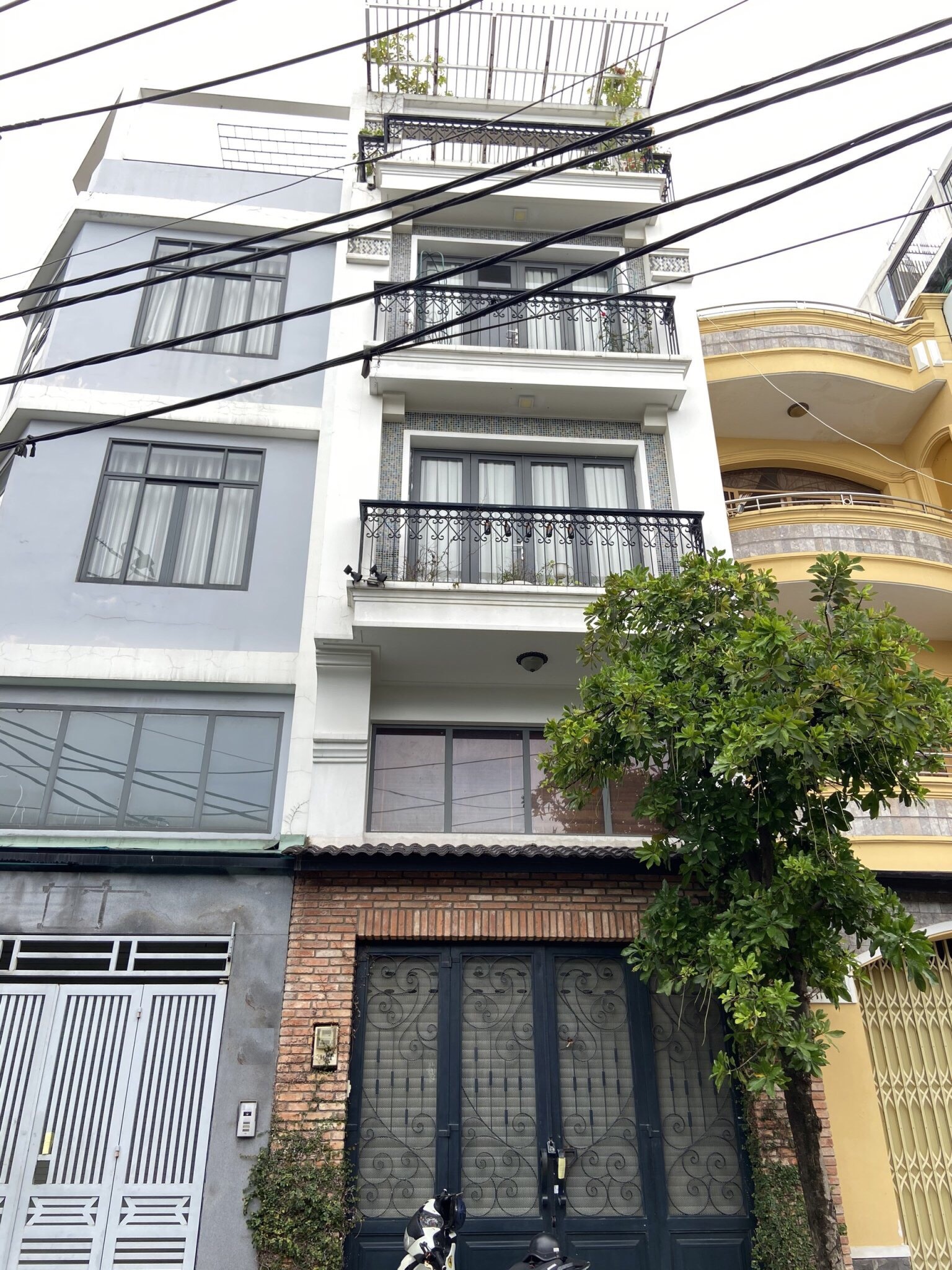 Nhà HXH đường Lê Quang Định, P11, Q.Bình Thạnh