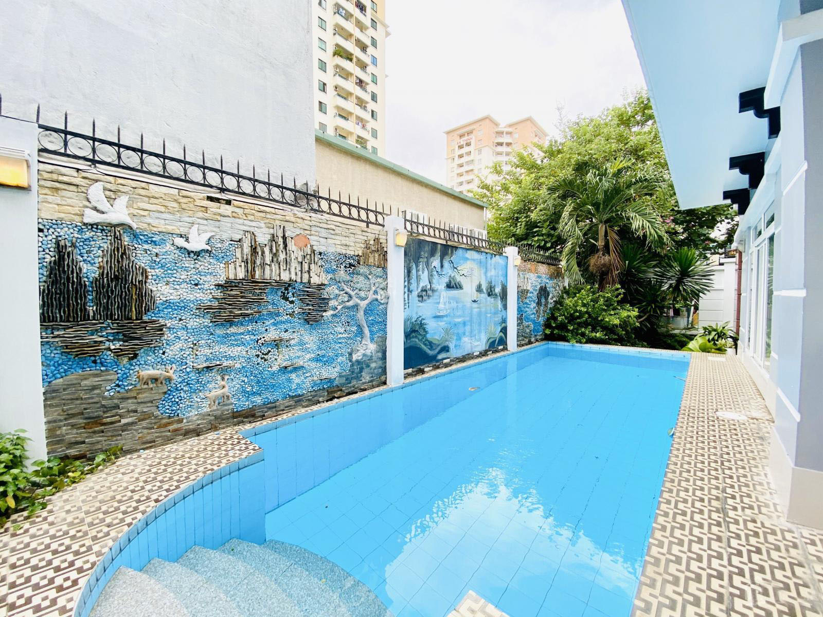   	Cho thuê Biệt thự hiện đại có hồ bơi  Thái Thuận An Phú Quận 2 MS:506