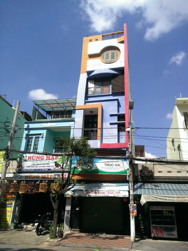 Cho thuê nhà nguyên căn mặt tiền đường Trương Công Định, phường 14, quận Tân Bình.