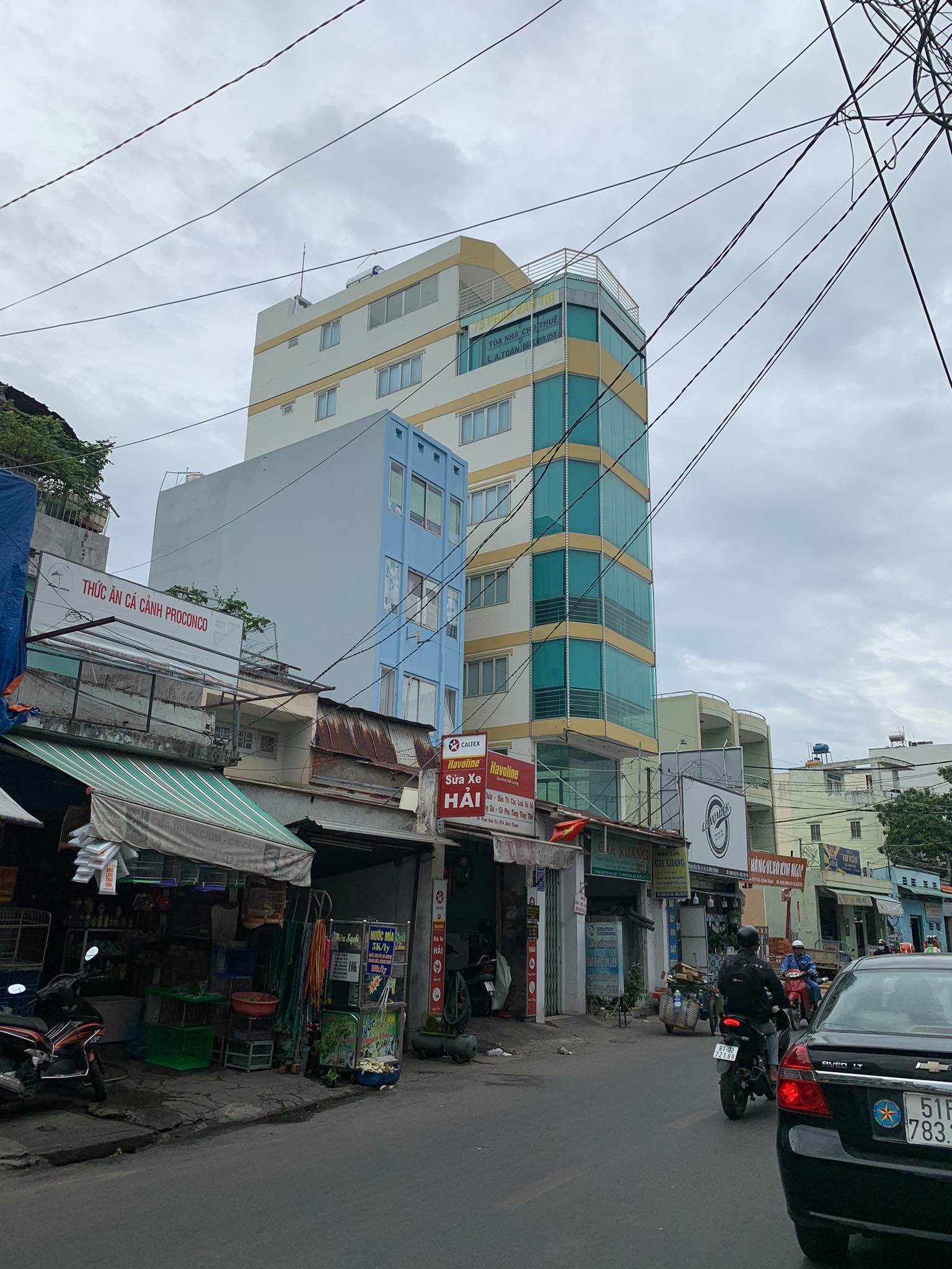 Cho thuê Tòa nhà mới xây Phan Văn Trị, Bình Thạnh