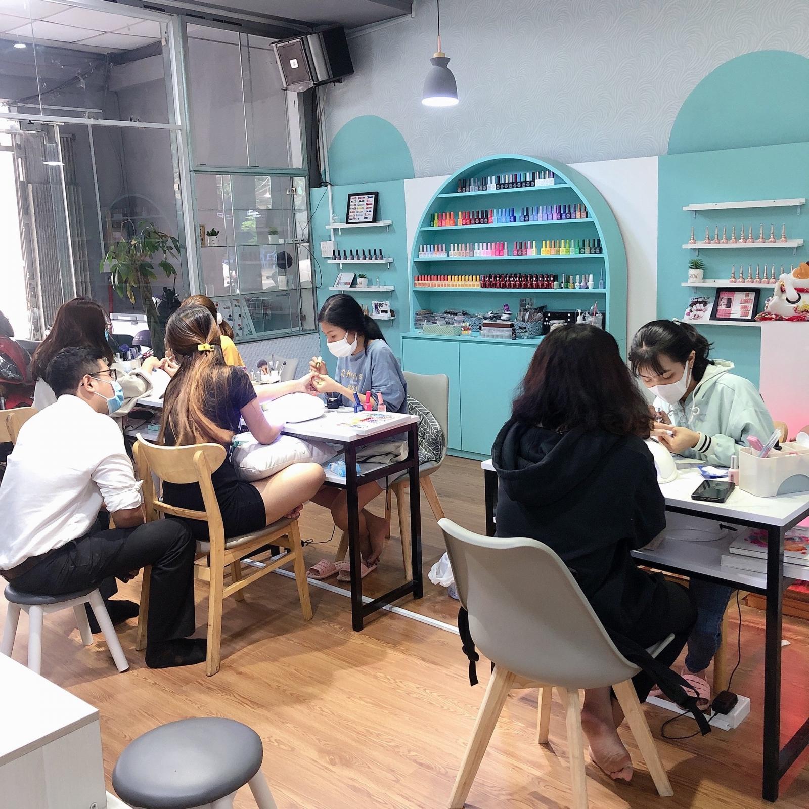 CẦN SANG GẤP TIỆM NAIL PHONG CÁCH HÀN QUỐC KIMCHEE BEAUTY TẠI QUẬN 10  ,TP HỒ CHÍ MINH