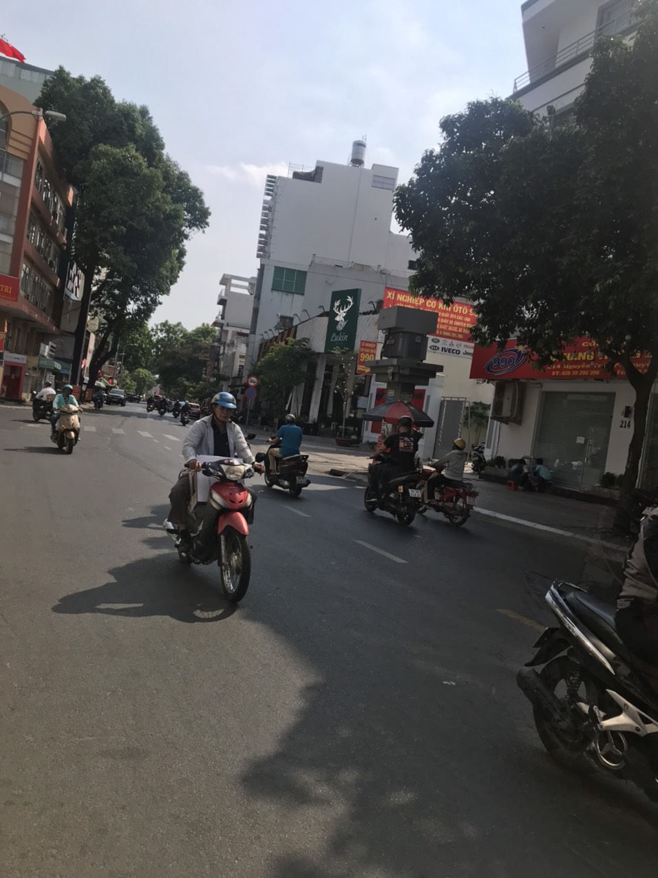 Cho thuê thời trang MT Nguyễn Trãi,Q1 6x17m Gía 60tr