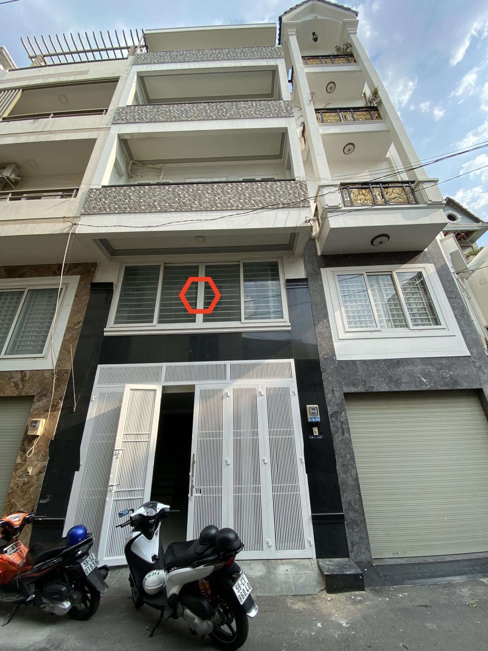 Nhà HXH Phan Văn Trị 5x10m, trệt, 4lầu. 3p lớn, 5wc. 18tr.