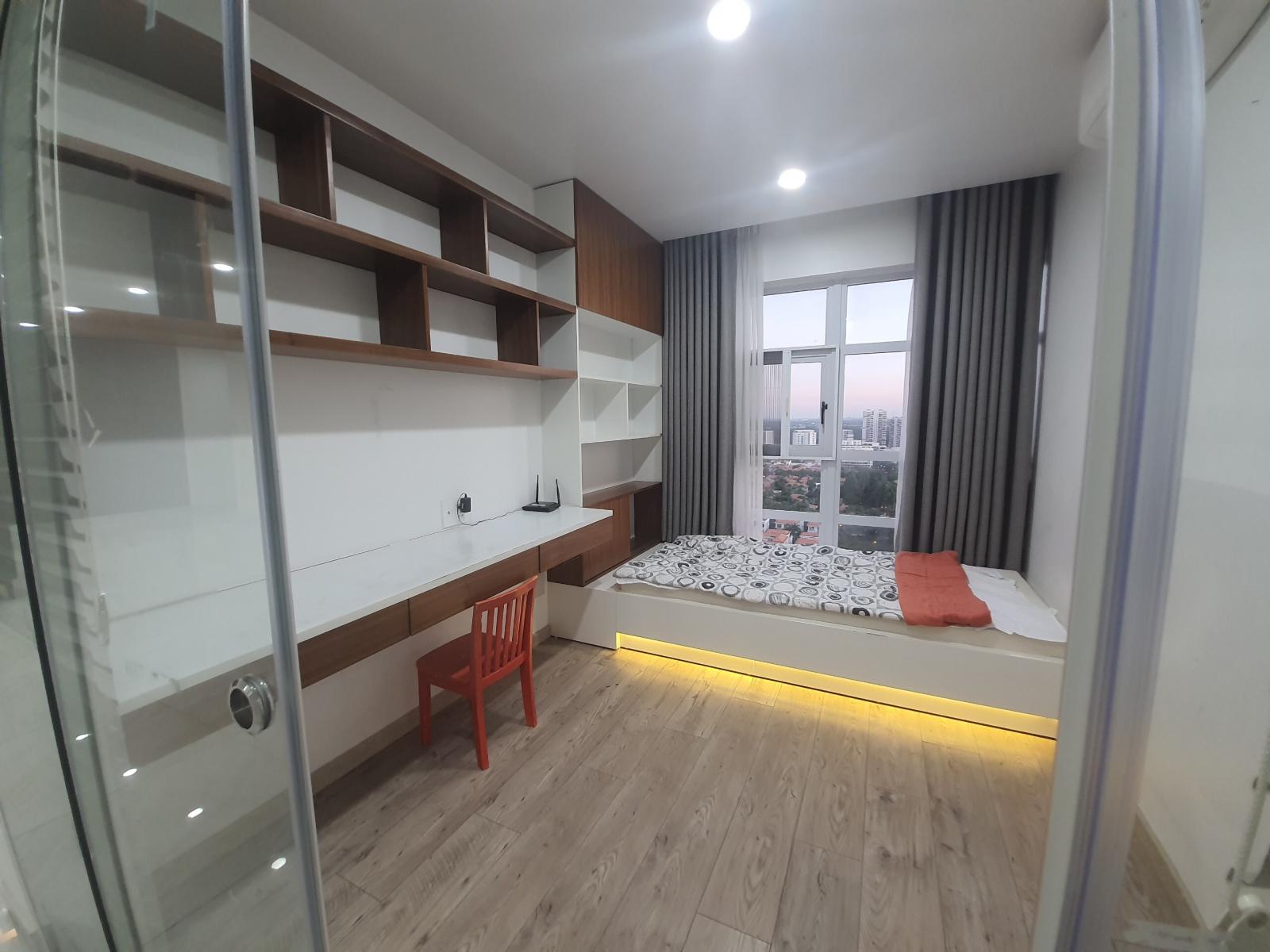 Happy Valley, PMH, 135m2 3PN full nội thất đẹp giá siêu tốt: 25tr/tháng