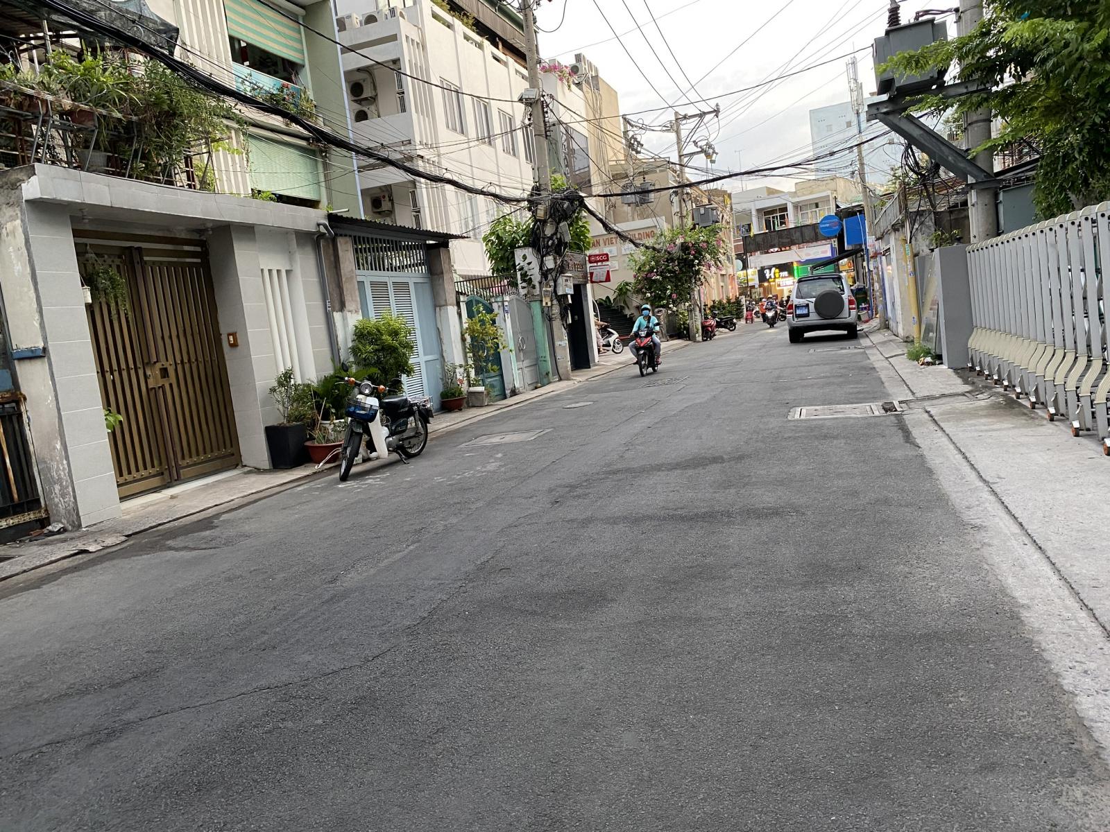 Cho thuê nhà đường Lê Văn Sỹ 5.5x17 nở hậu 7m, trệt 2 lầu ST giá 33tr/ tháng