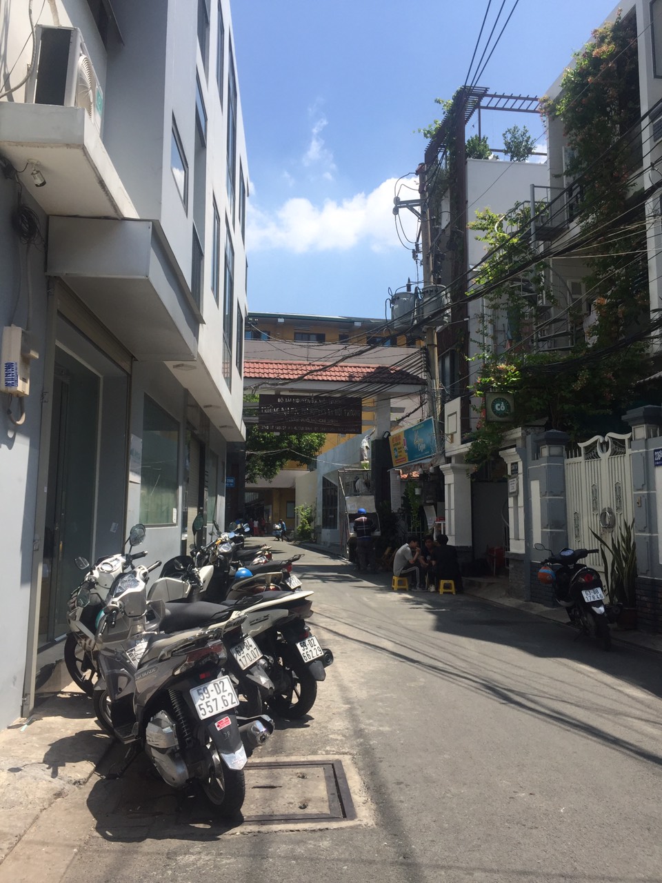Cho thuê nhà đường Lê Văn Sỹ 5.5x17 nở hậu 7m, trệt 2 lầu ST giá 33tr/ tháng